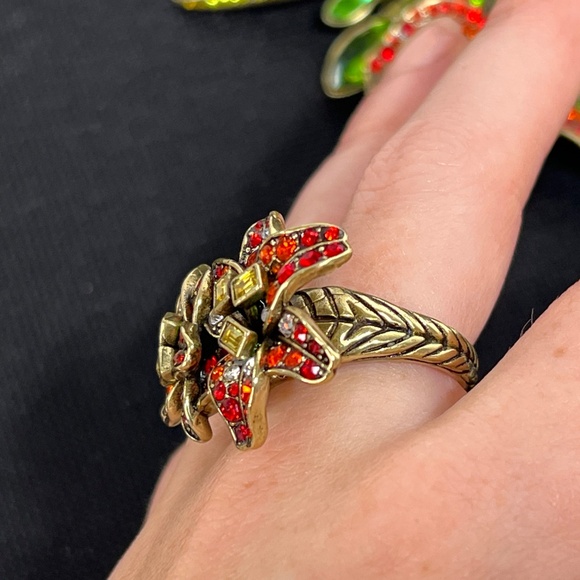 Heidi Daus Beautiful “ALLURING AMARYLLIS" Crystal Floral Necklace 3 PC. Set - Picture 15 of 16